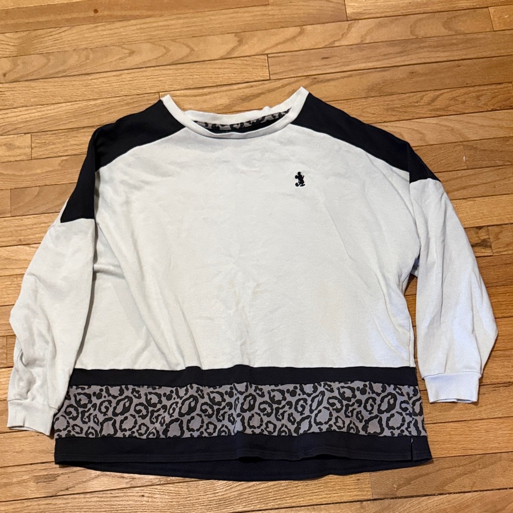 Disney Men's White and Black Crewneck Sweater with Leopard Border